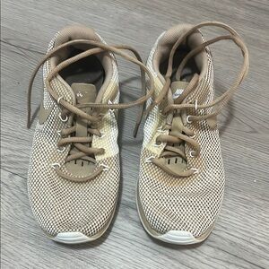 Nike Tan and White Sneakers